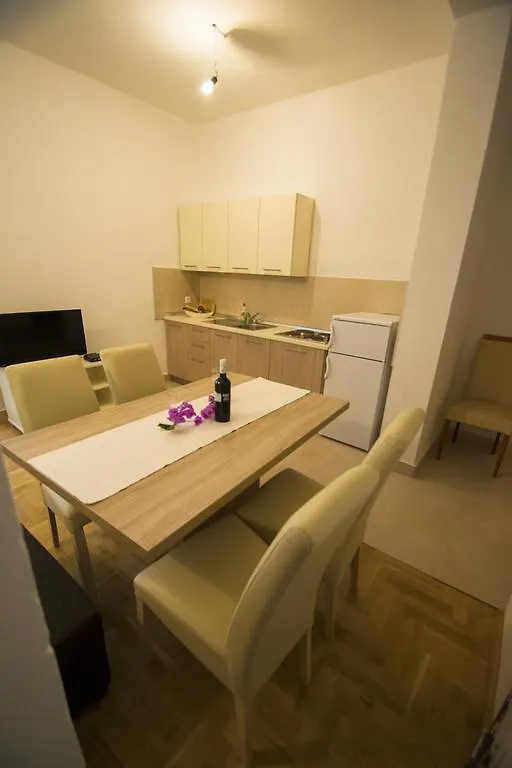 Apartment Apartmani I Sobe Grga Starigrad Paklenica Kroatien